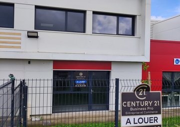 Location Locaux d'activités DONGES 164 m²